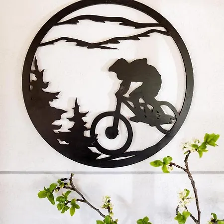 Osada Za Gorami Za Lasami Alpehytte