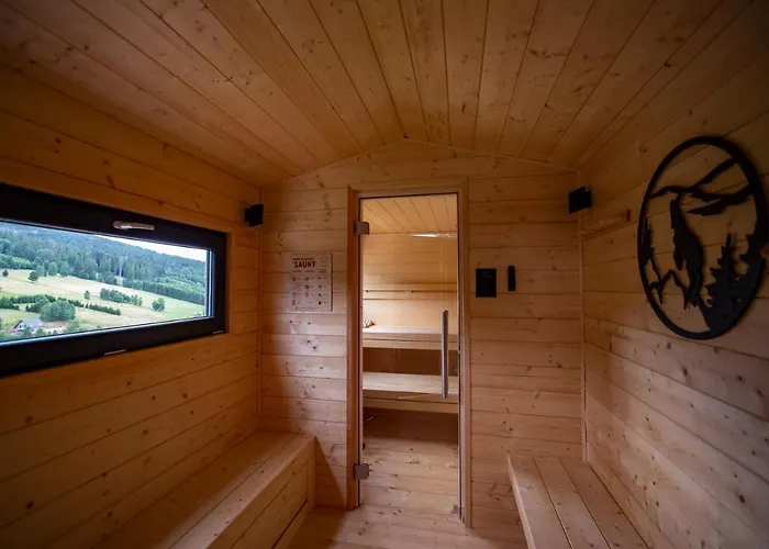 Osada Za Gorami Za Lasami - Z Widokiem Na Snieznik * Stronie Śląskie