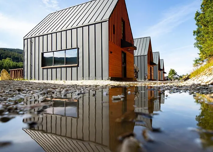 Osada Za Gorami Za Lasami - Z Widokiem Na Snieznik * Stronie Śląskie