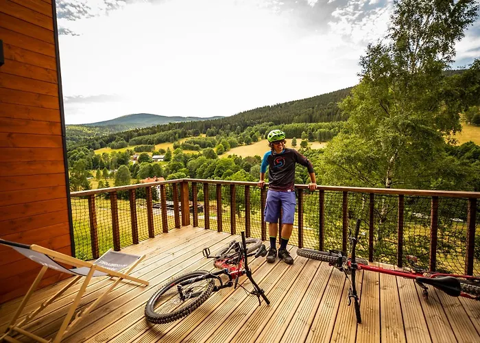 Osada Za Gorami Za Lasami - Z Widokiem Na Snieznik Stronie Śląskie